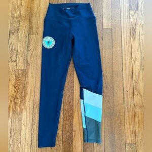 SOULCYCLE Color block Navy and Blue Leggings Sz. Small